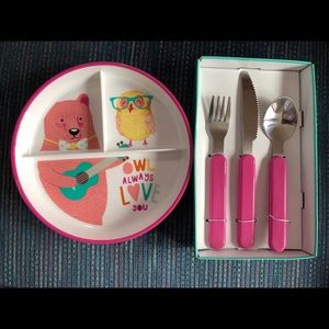 Brand New! “Pillowfort” Silverware/Plate 💜